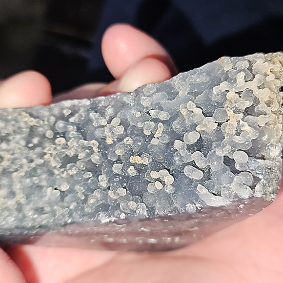 Gorgeous grape agate tower. 4.46 inches - Picture 1 of 5